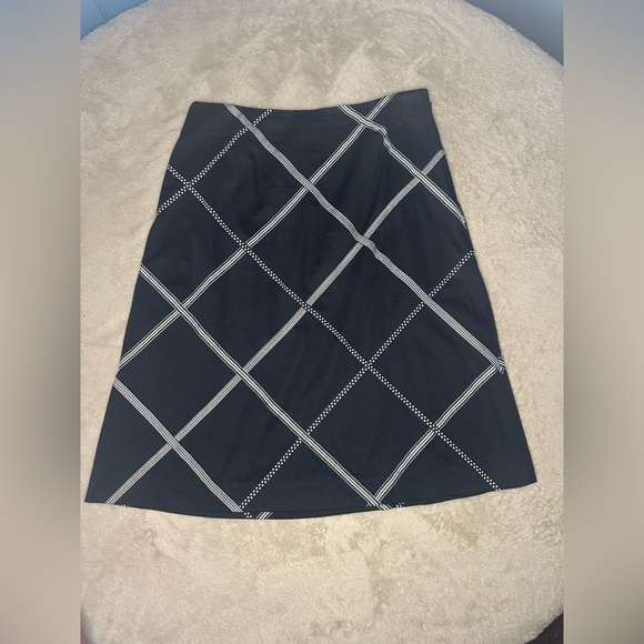 Talbots Black A-Line Skirt with White Geometric Pattern - Picture 2 of 4
